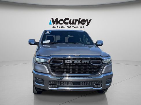 Used 2025 RAM 1500 Big Horn AWD/4WD image 9