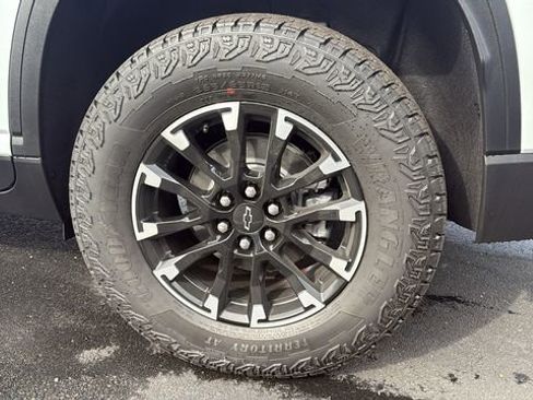 New 2026 Chevrolet Traverse Z71 w/ Driver Confidence Package image 10