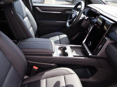 New 2025 GMC Acadia Elevation w/ Elevation Premium Package image 9