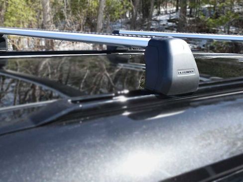 Used 2024 Land Rover Defender 110 S image 5