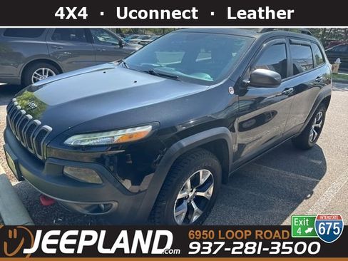 Used 2016 Jeep Cherokee Trailhawk w/ Comfort/Convenience Group AWD/4WD image 1