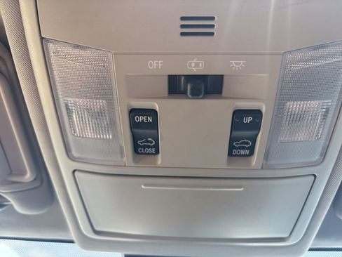 Used 2017 Toyota RAV4 XLE w/ Protection Package image 18