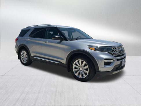 Used 2020 Ford Explorer Limited AWD/4WD image 4