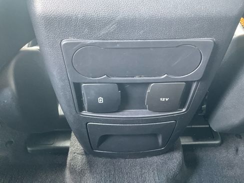 Used 2023 Ford Explorer XLT w/ Equipment Group 202A AWD/4WD image 20