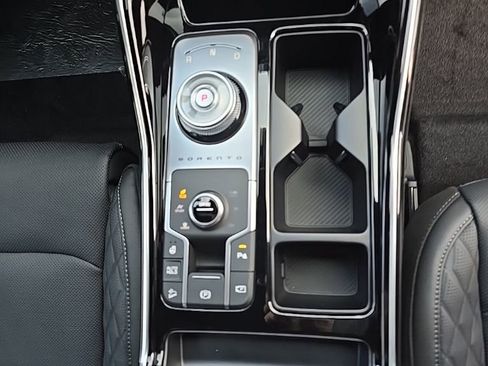 New 2026 Kia Sorento SX Prestige AWD/4WD image 9