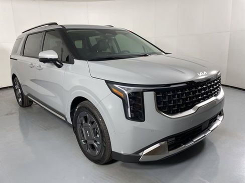 New 2026 Kia Carnival SX image 2