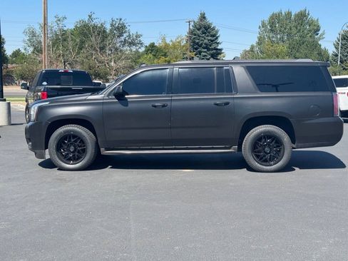 Used 2018 GMC Yukon XL SLT w/ Open Road Package AWD/4WD image 16