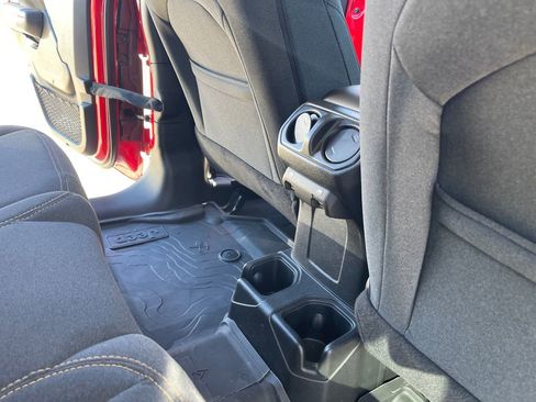 Used 2024 Jeep Wrangler Sport S image 20