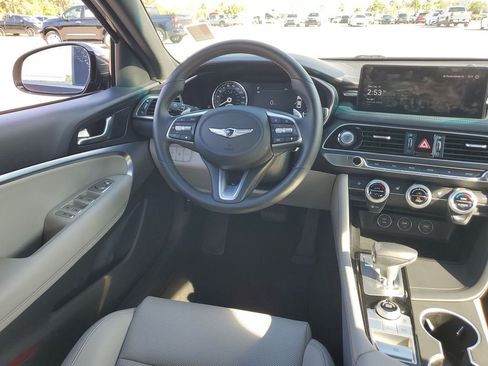 Used 2023 Genesis G70 2.0T image 15