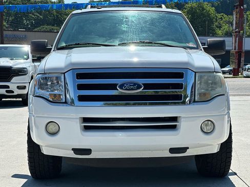 Used 2011 Ford Expedition XLT w/ Leather Seating Pkg RWD image 2