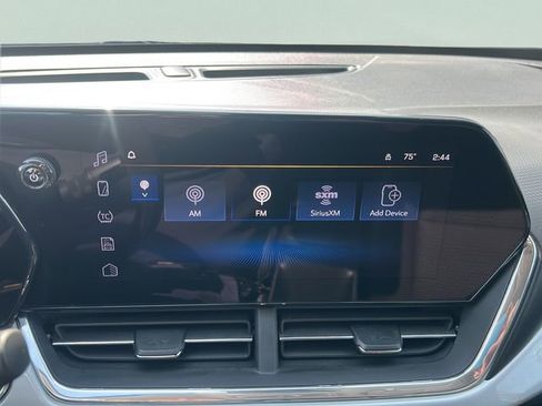 Used 2025 Chevrolet Trax LT image 10