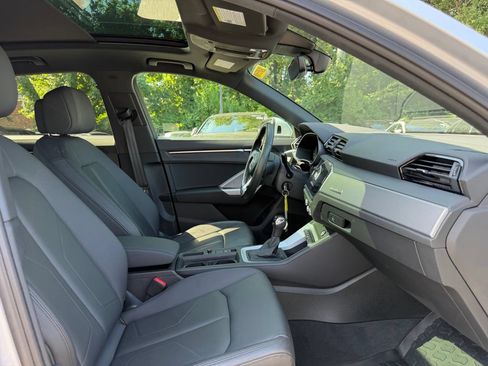 Used 2022 Audi Q3 2.0T Premium AWD/4WD image 19
