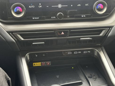 Used 2025 Lexus TX 350 AWD image 12