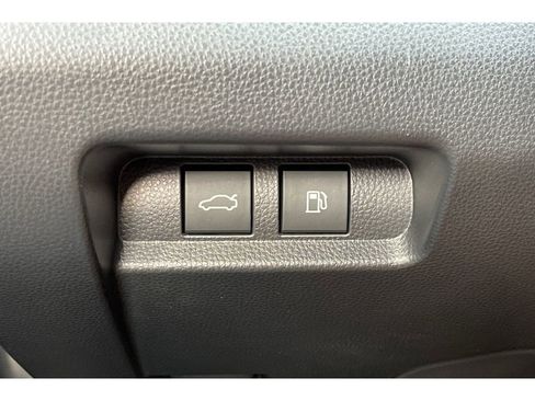 Used 2026 Toyota Crown Nightshade image 40