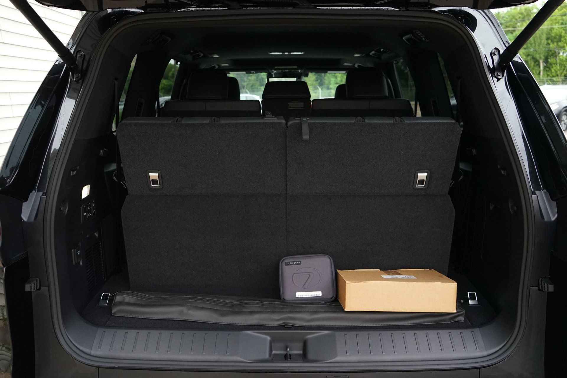 Used 2026 Lexus LX 600 4WD w/ Luxury Package image 36