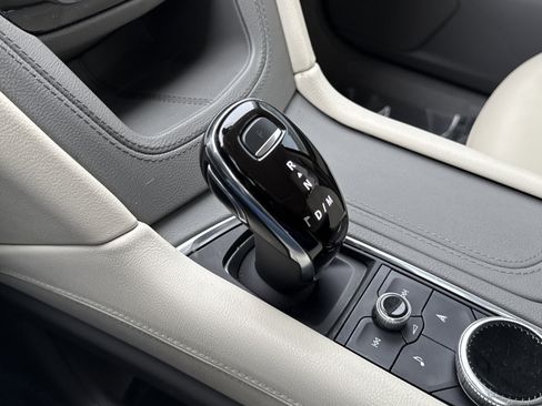 Used 2020 Cadillac XT6 Premium Luxury image 24