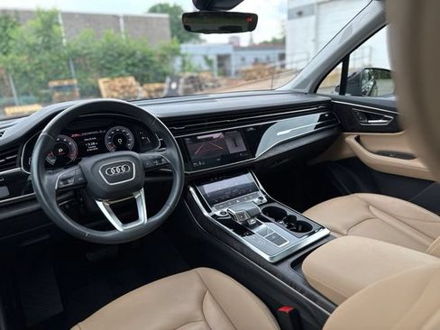 Used 2023 Audi Q7 2.0T Premium Plus w/ Premium Plus Package AWD/4WD image 17