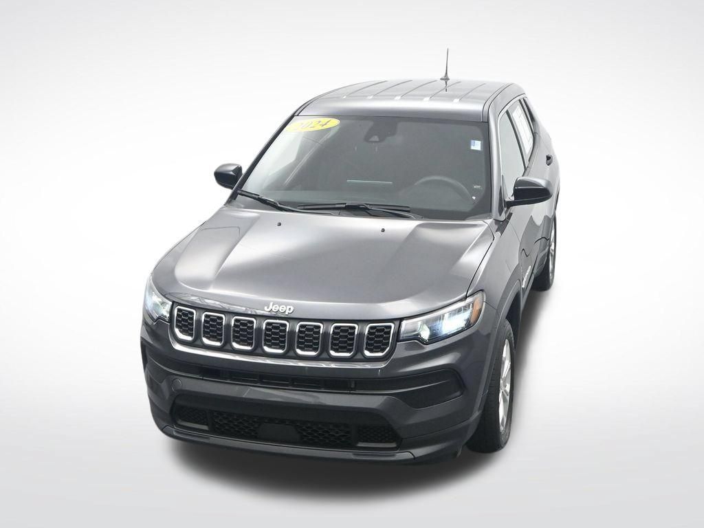 Used 2024 Jeep Compass Sport AWD/4WD image 37