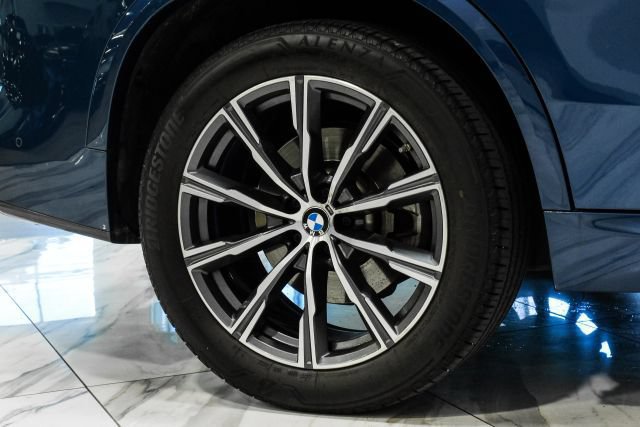Used 2022 BMW X5 sDrive40i w/ M Sport Package RWD image 52