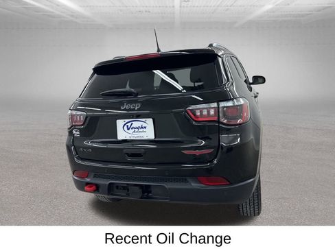 Used 2024 Jeep Compass Trailhawk w/ Trailhawk Convenience Group image 12
