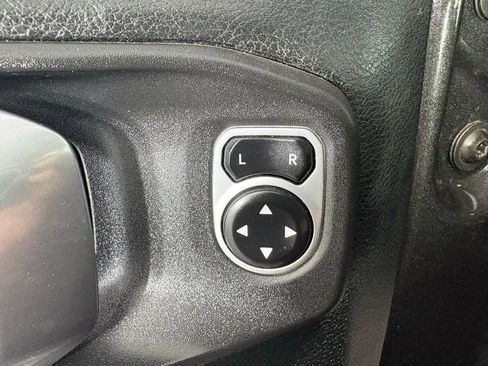 Used 2020 Jeep Wrangler Unlimited Sport S AWD/4WD image 19