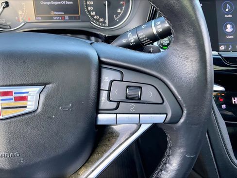 Used 2023 Cadillac XT6 Premium Luxury image 22