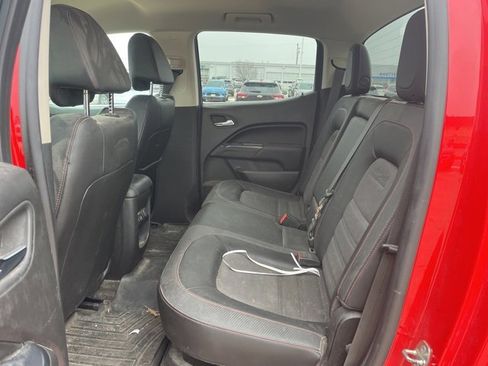 Used 2015 GMC Canyon SLE w/ All-Terrain Package image 18