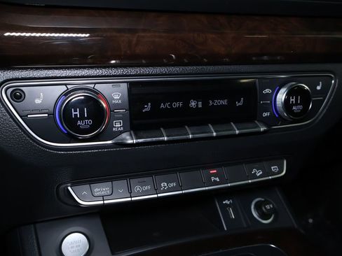 Used 2018 Audi Q5 2.0T Premium Plus w/ Premium Plus Package image 41