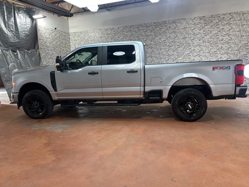Used 2023 Ford F250 XL w/ STX Appearance Package image 4