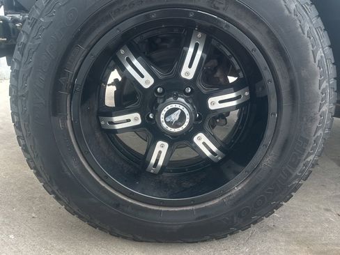 Used 2013 Jeep Wrangler Unlimited Sahara AWD/4WD image 24