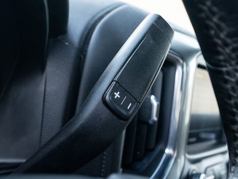 Used 2021 Chevrolet Silverado 1500 LT Trail Boss w/ Bed Protection Package image 30