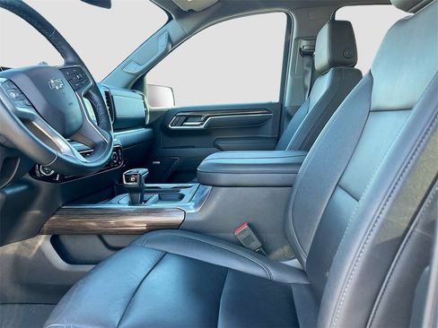 Used 2024 Chevrolet Silverado 1500 LT Trail Boss w/ LT Trail Boss Premium Package image 22