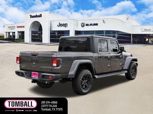 Used 2022 Jeep Gladiator Sport AWD/4WD image 7