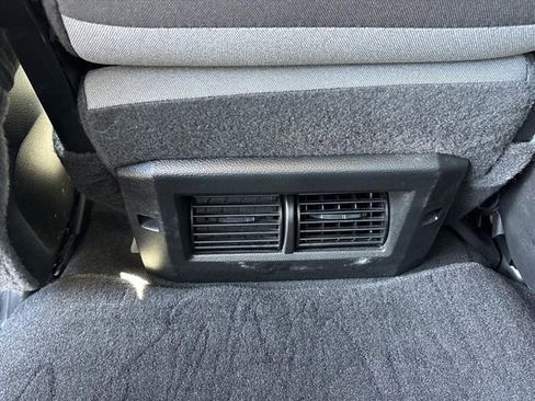Used 2022 RAM 1500 Classic SLT w/ Electronics Convenience Group AWD/4WD image 19