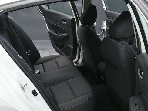 Used 2021 Nissan Altima 2.5 S image 10