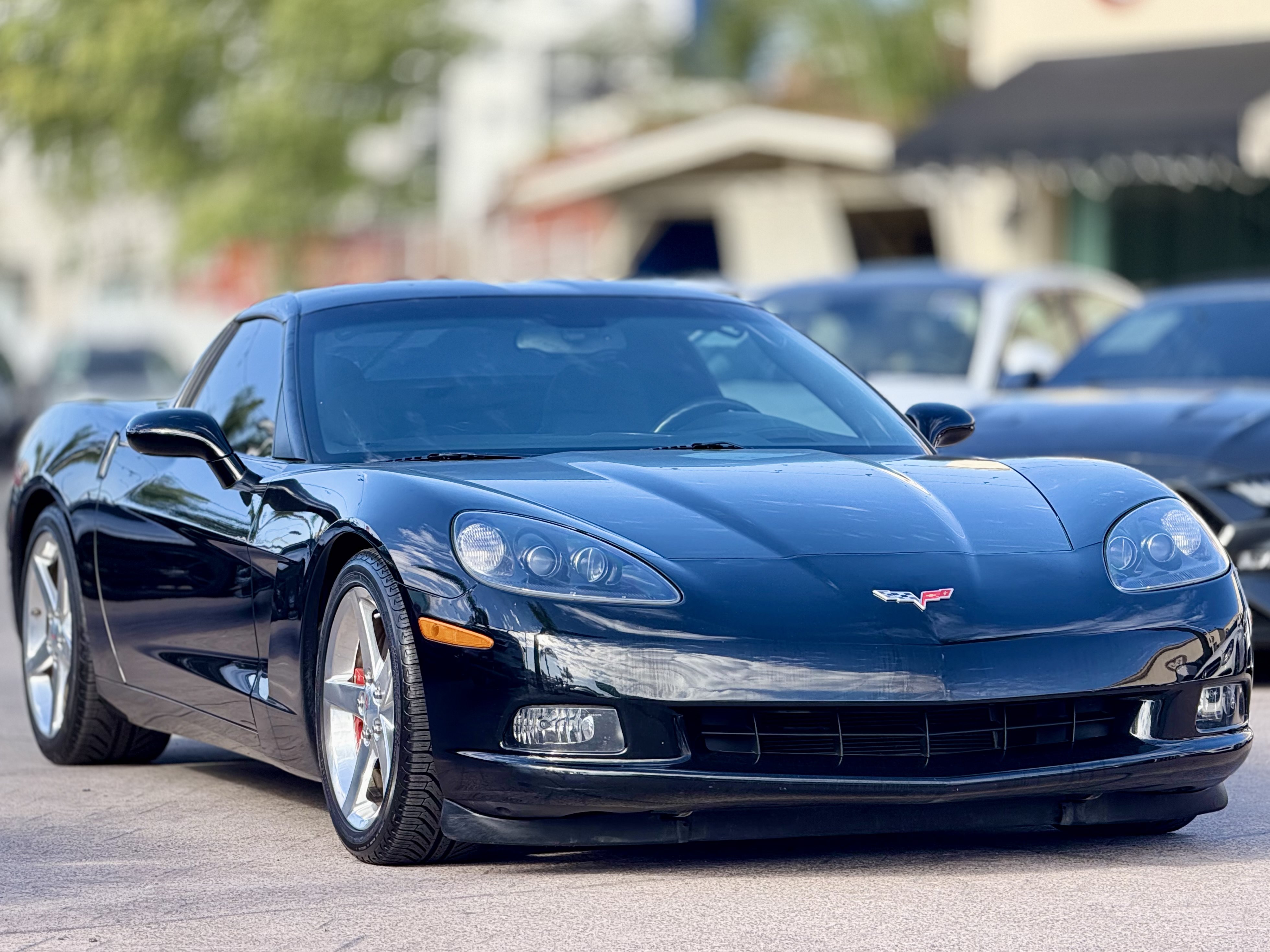 Used 2005 Chevrolet Corvette Coupe w/ Preferred Equipment Group RWD image 3