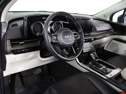 Certified 2024 Kia Carnival EX FWD image 27