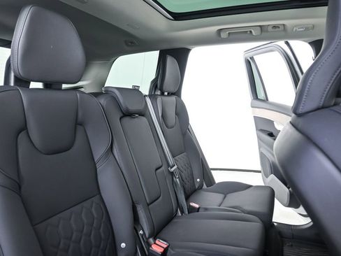 Certified 2026 Volvo XC90 B5 Core w/ Protection Package Premier AWD/4WD image 23