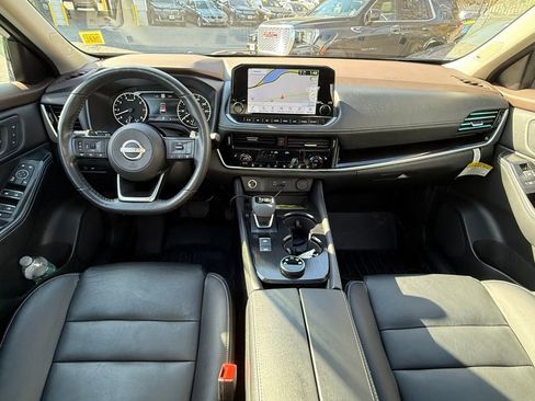 Used 2023 Nissan Rogue SL w/ SL Premium Package AWD/4WD image 10