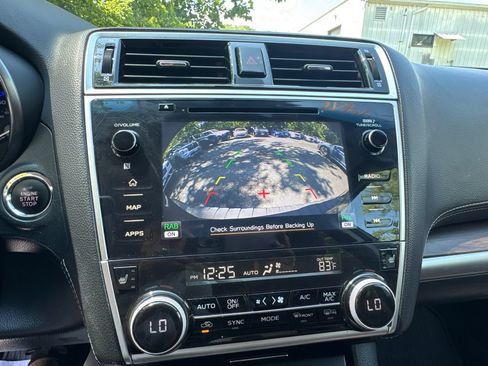 Used 2019 Subaru Outback 2.5i Touring AWD/4WD image 17