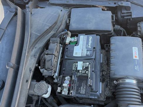 Used 2017 Hyundai Elantra Limited w/ Limited Ultimate Package 09 FWD image 12