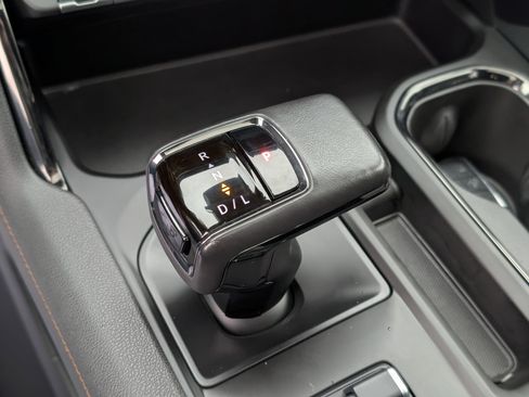 Used 2022 GMC Sierra 1500 AT4 w/ AT4 Preferred Package image 23