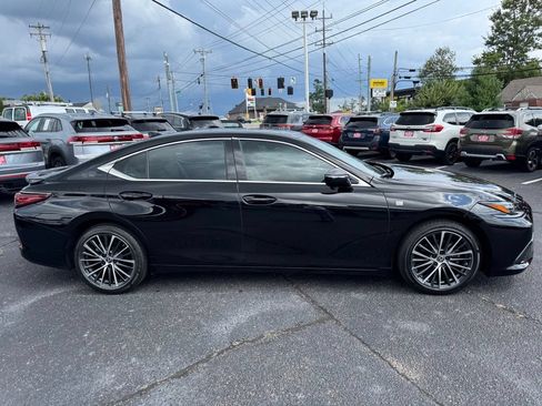 Used 2025 Lexus ES 300h F Sport FWD image 5