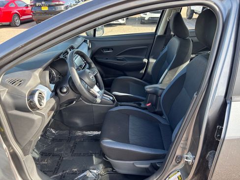 Used 2025 Nissan Versa SV FWD image 24