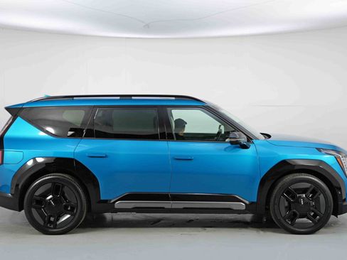 Used 2025 Kia EV9 GT-Line image 59