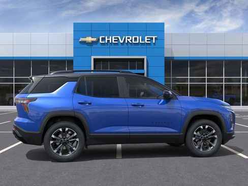 New 2026 Chevrolet Equinox RS w/ Convenience Package III AWD/4WD image 5
