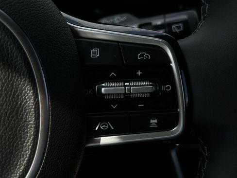 New 2026 Kia Carnival SX Prestige FWD image 30