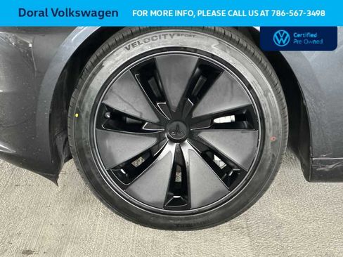 Used 2025 Tesla Model 3 Long Range AWD/4WD image 11