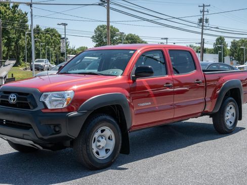 Used 2014 Toyota Tacoma 4x4 Double Cab w/ Convenience Package image 3
