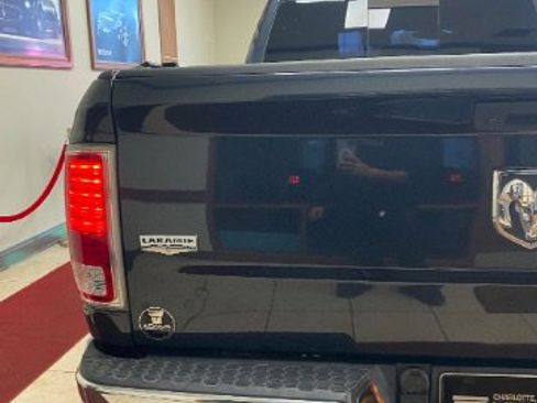 Used 2014 RAM 1500 Laramie w/ Convenience Group image 12